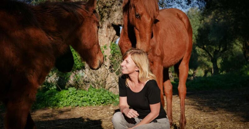 Relax & Mindfulness With Horses in Vejer De La Frontera - Key Points