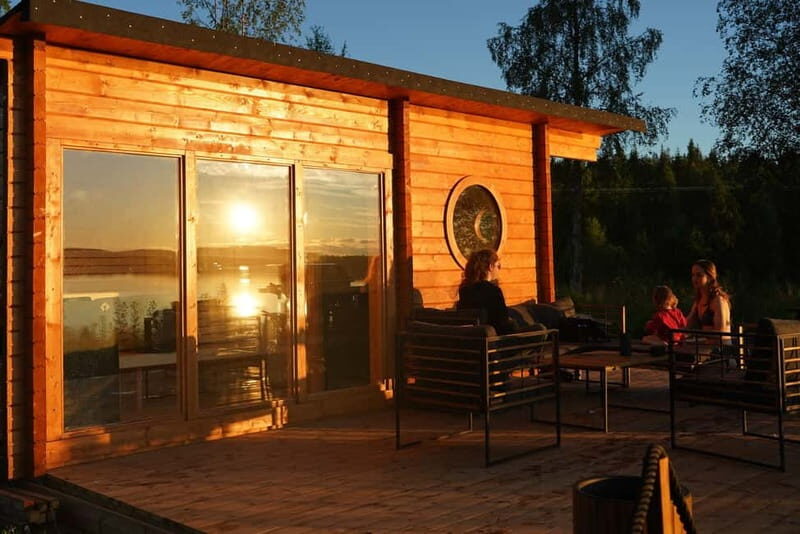 RELAXING CANOE & PANORAMIC SAUNA EXPERIENCE FROM ROVANIEMI - The Sum Up  