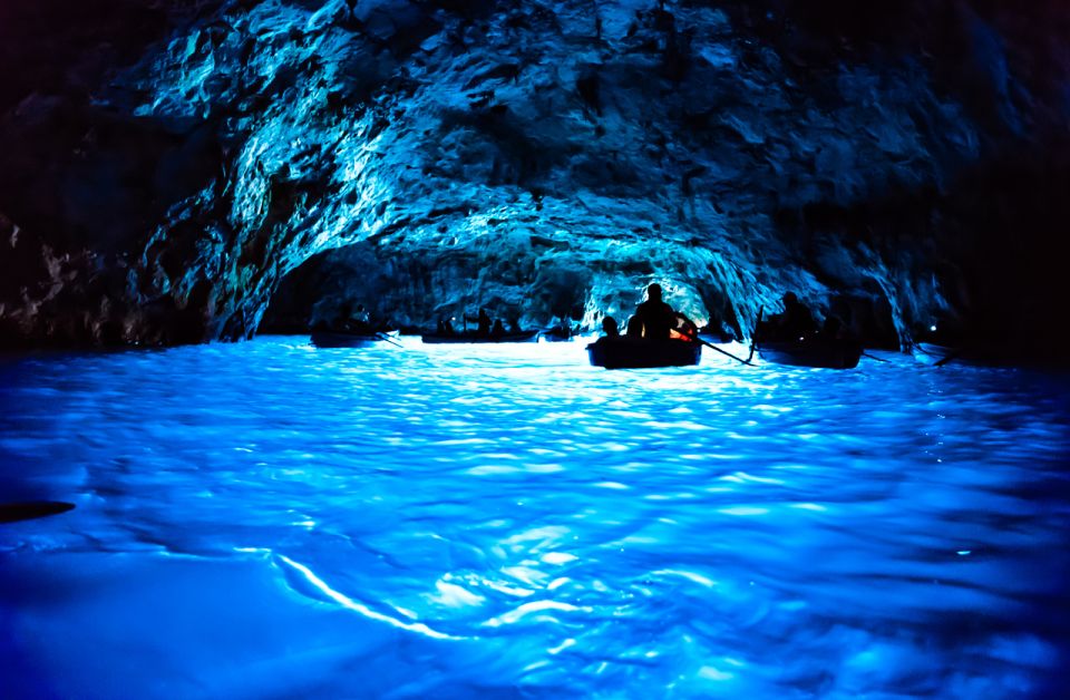 Remarkable Sites of Capri Boat Tour - Scenic Faraglioni Views