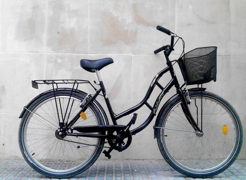Rent a Bike in Malaga - Included Amenities