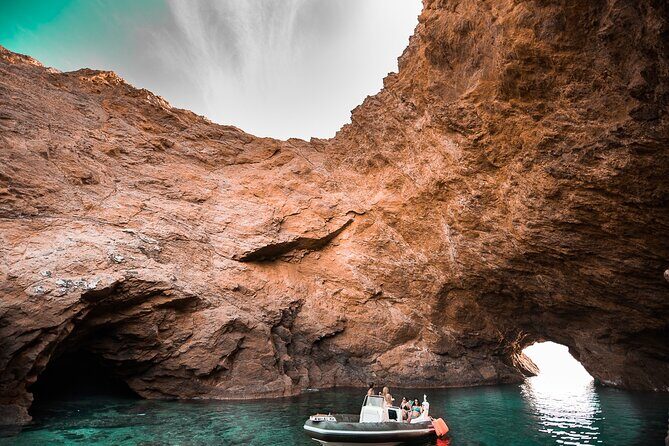 Rent a rib boat (per hour) - FAQs