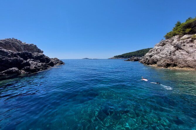 Rent a speedboat without skipper - discover beauties by yourself - Practical Considerations