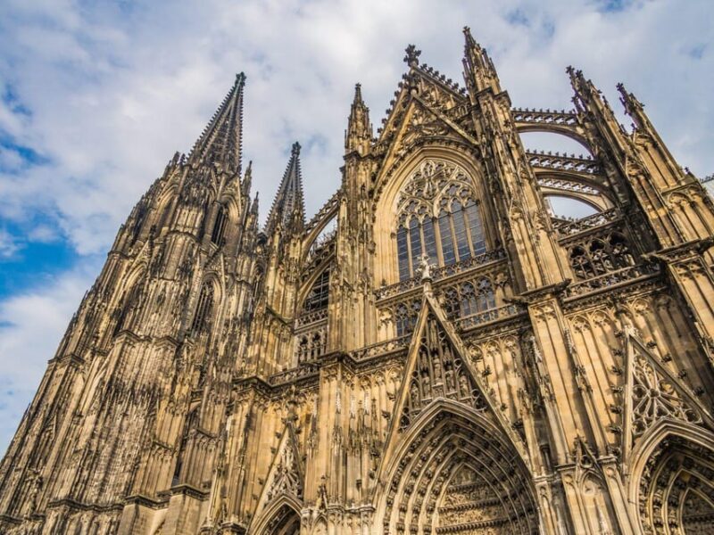 Resilient Cologne: A 1933-1945 Historical Walk - Key Points