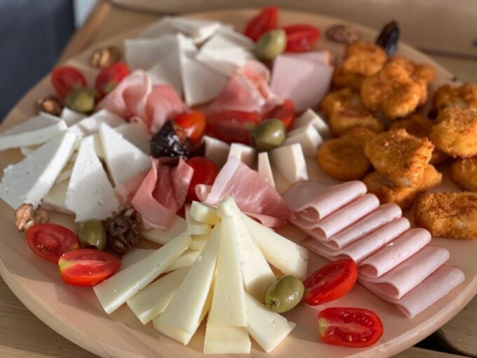 Rethymno: Private Sunset Cruise With Wine and Snacks - Frequently Asked Questions