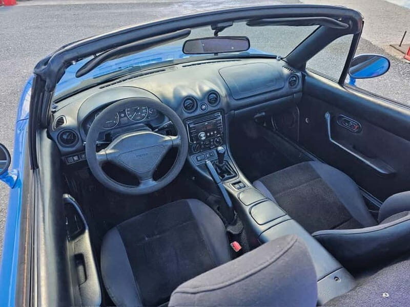Rethymno: Ride with a Mazda MX5 cabrio 1991 for 12 hours - Key Points