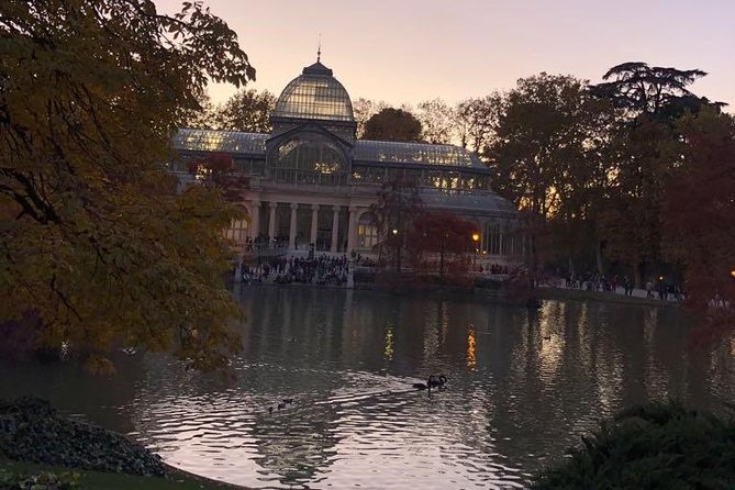 Retiro Park Bike Tour- Get Transported to the XVI Century - Exploring Retiro Park