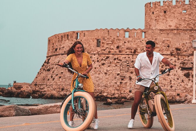 Retro E-Bike Photo Stop Tour - Tour Logistics