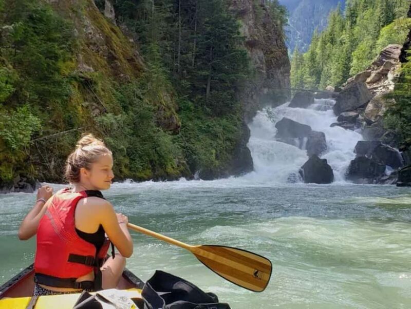 Revelstoke: Guided Canoe Tour with Snacks - Key Points