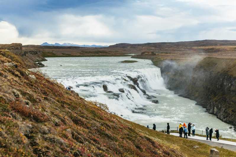Reykjavik: Golden Circle, Kerid, and Fridheimar Minibus Tour - Key Points