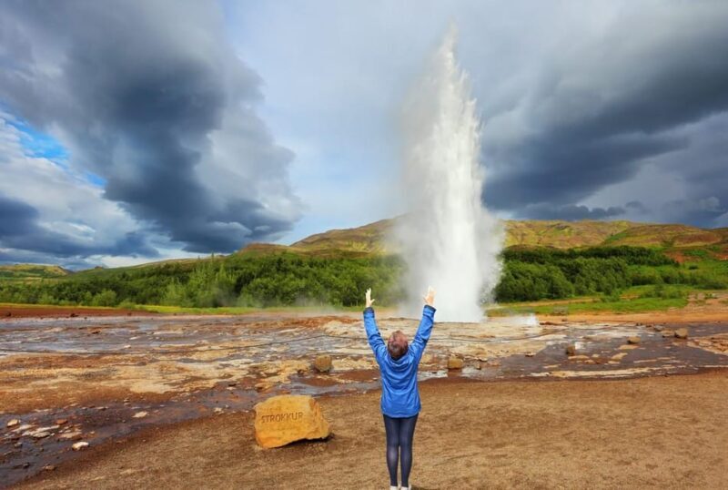 Reykjavik: Golden Circle Tour and Sky Lagoon Entry Ticket - Who Is This Tour Best Suited For?