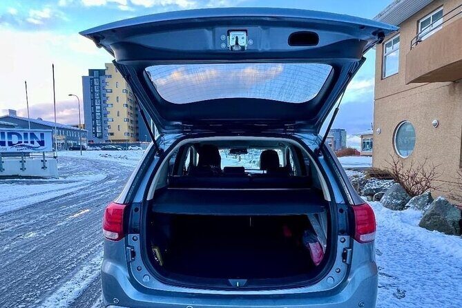 Reykjavik Iceland : Private transfer From / To KEF airport - A Detailed Look at the Experience