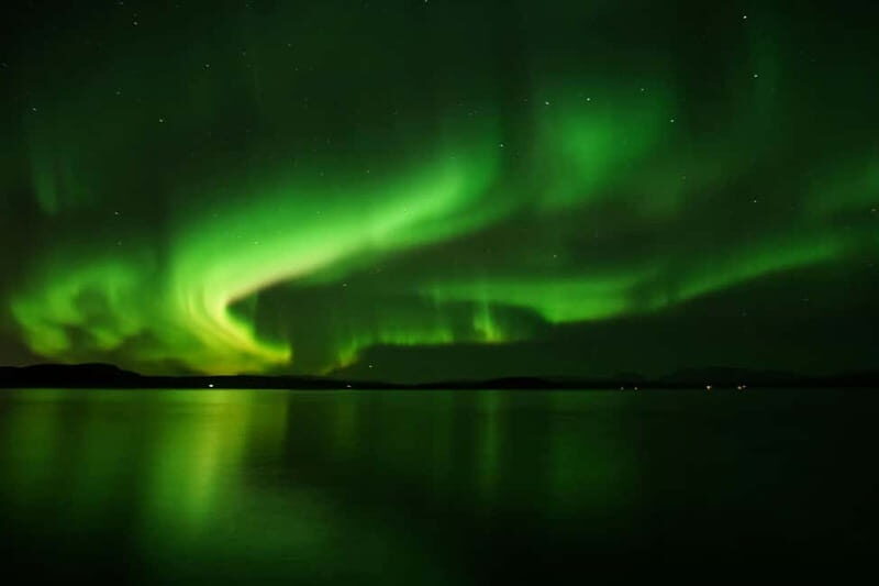 Reykjavik: Northern Lights Adventure Tour with Hot Chocolate - Key Points