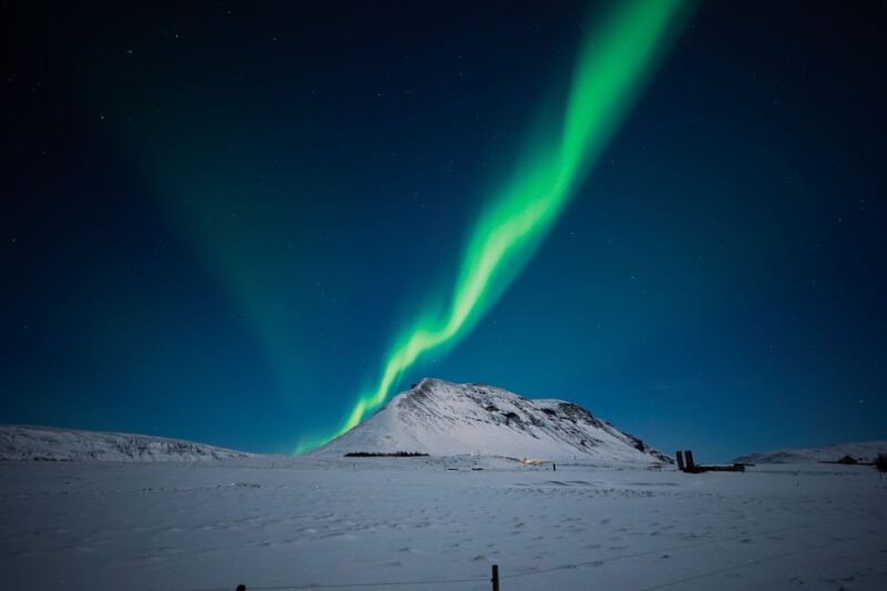 Reykjavik: Northern Lights Tour With Private Photographer - Private Photographer Benefits