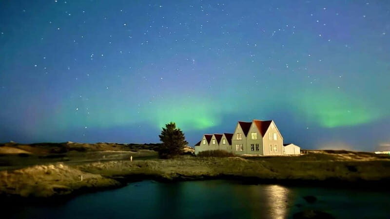 Reykjavik: Private Luxury Northern Lights Hunt in Luxury SUV - The Itinerary: What You Can Expect