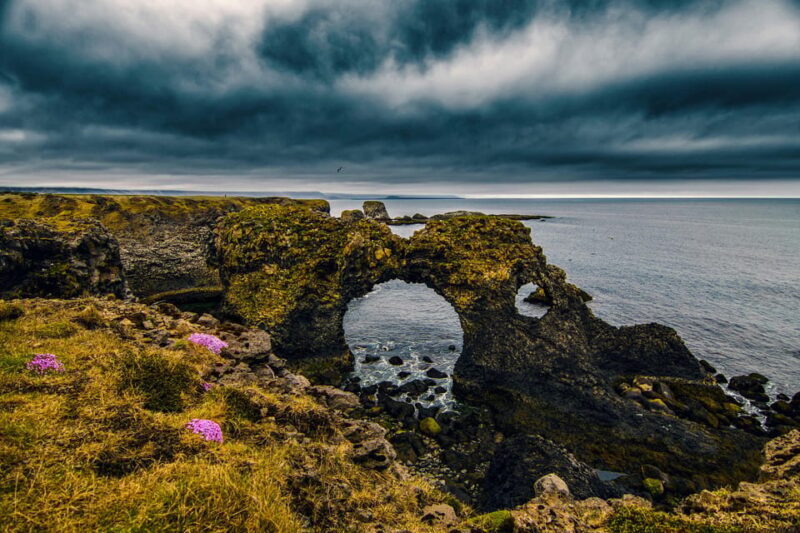 Reykjavik :Snaefellsnes Peninsula & Hvammsvik Hot Springs - An In-Depth Look at the Snæfellsnes Peninsula Private Tour
