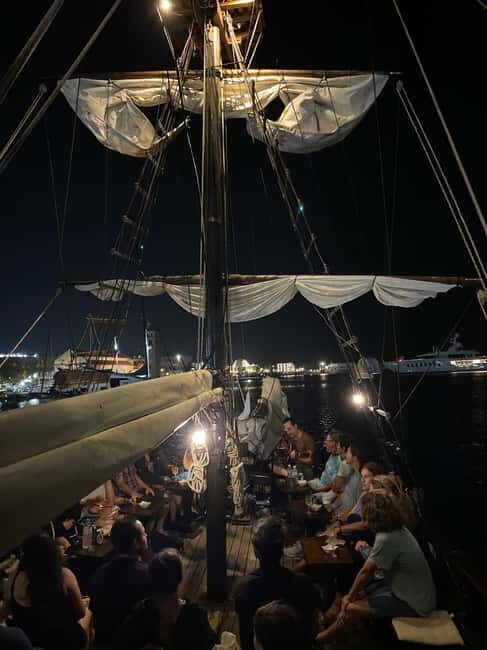 Rhodes: Night Cruise with Live Music and Sightseeing. - Who Will Love This Experience?