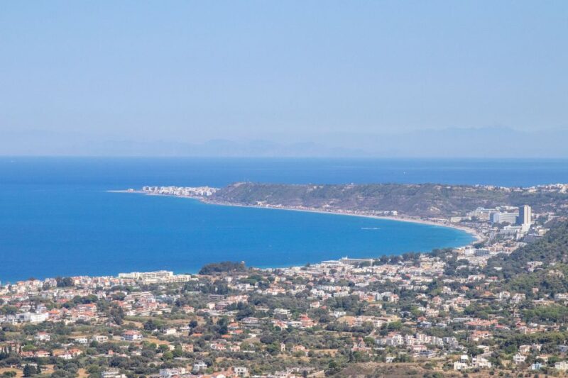 Rhodes: Rhodes Old Town & Lindos With Acropolis Guided Tour - Rhodes Old Town Exploration
