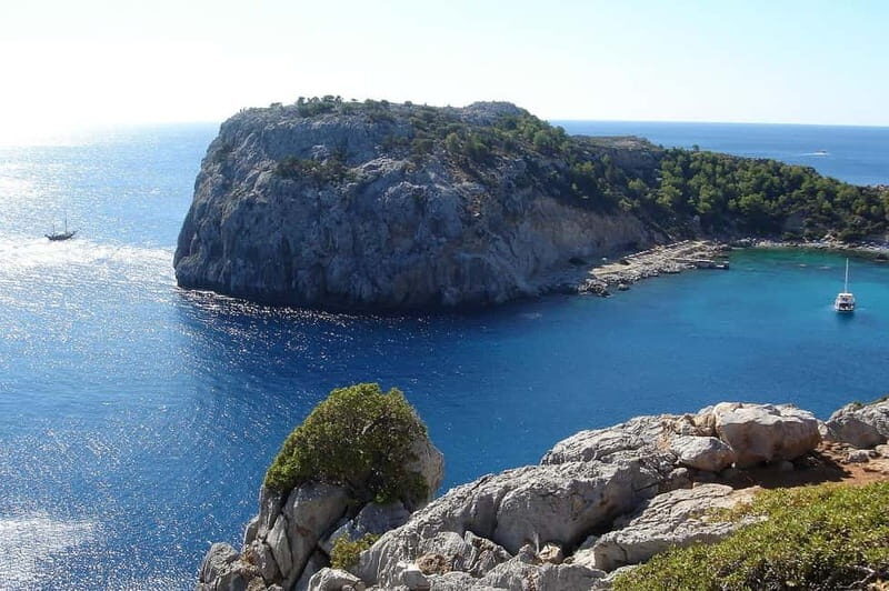 Rhodes: Sailing Yacht Cruise with Food & Drinks (SmallGroup) - Food and Drinks: A Greek Feast