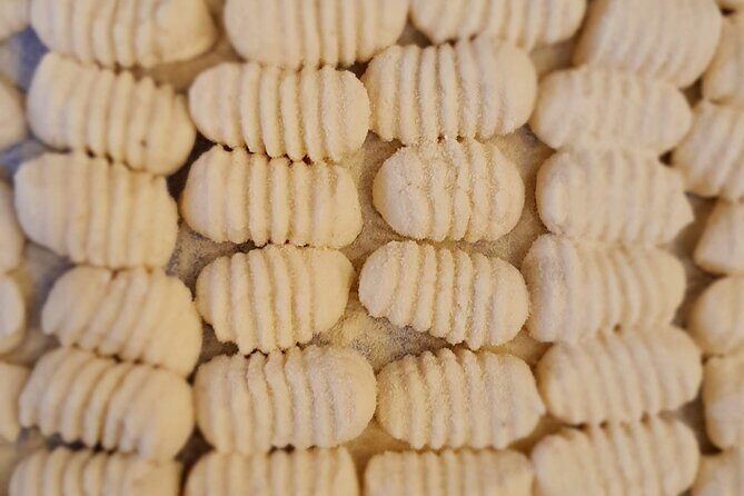 Rialto market tour and Italian cooking class with a local - Key Points