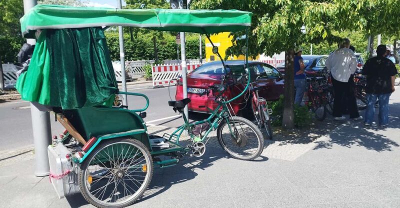 Rickshaw private driver, shared Guide Berlin Highlights - Berlin Highlights by Rickshaw: A Practical, Authentic Way to See the City