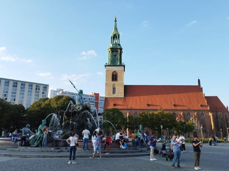 Rickshaw private driver, shared Guide Berlin Highlights - What Makes This Tour Special?