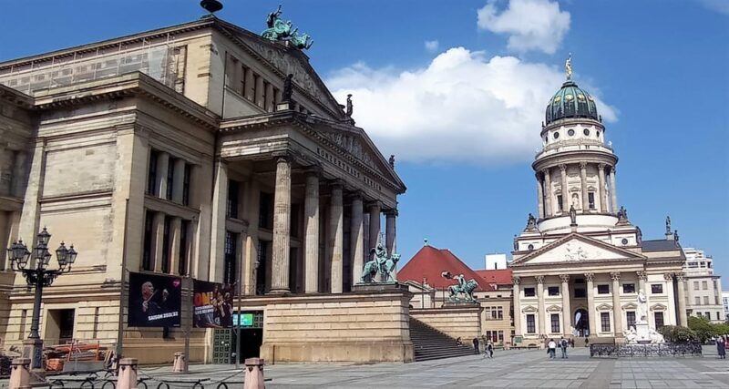 Rickshaw private driver, shared Guide Berlin Highlights - Pricing and Value