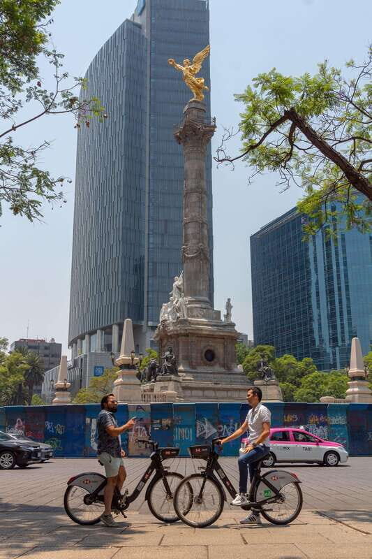 Riding Bikes in Reforma & Chapultepec - The Sum Up