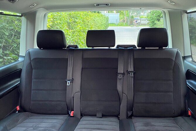 Riga Airport Private Transfer by Premium VAN - Who Should Consider This Transfer?