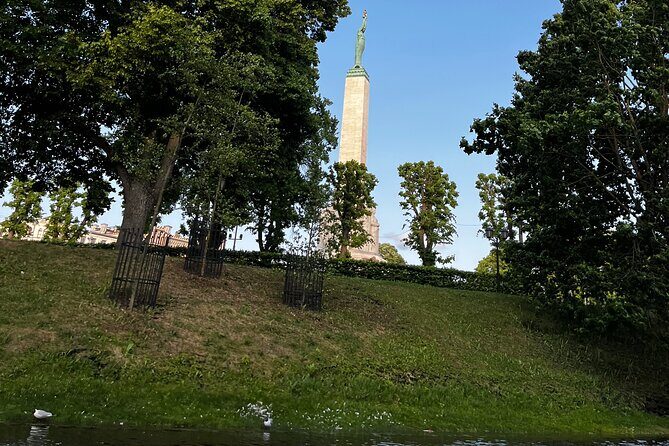 Riga Canal and Daugava Boat Tour with Welcome Drink & Audio Guide - Detailed Breakdown of the Experience