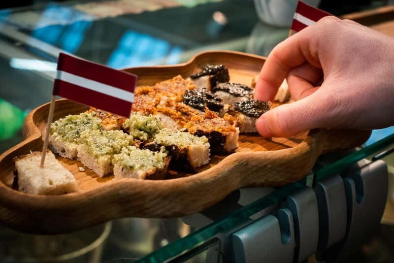 Riga: Central Market Traditional Food Tour in a Small Group - What Past Travelers Say