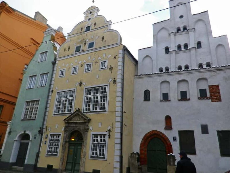 Riga Classical Old Town 2-Hour Walking Tour - Frequently Asked Questions