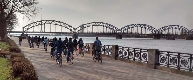 Riga Explorer Bike Tour - Key Points