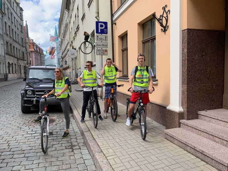 Riga: Guided City Highlights Bike Tour - The Experience: What Sets It Apart?