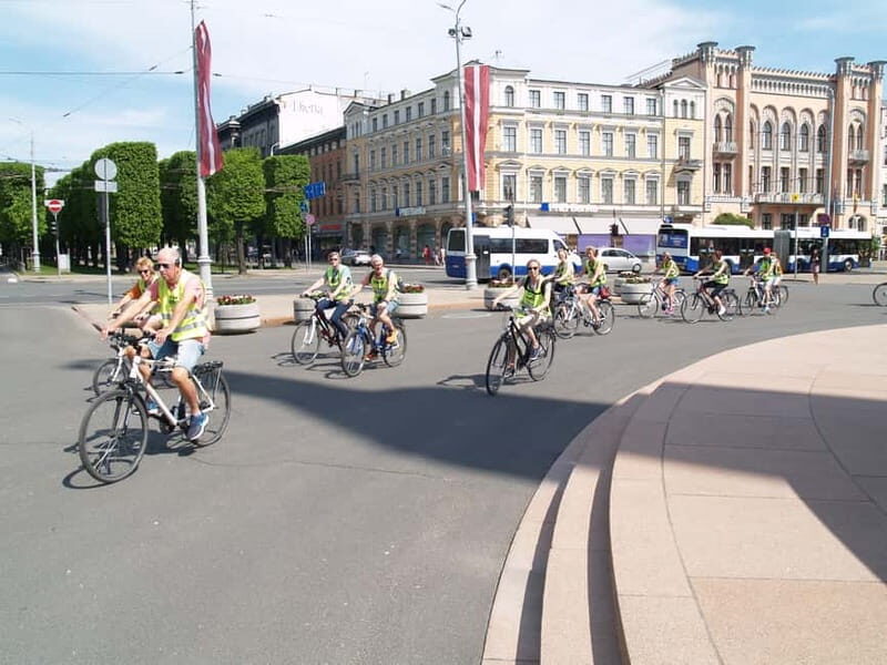 Riga: Guided City Highlights Bike Tour - What to Keep in Mind