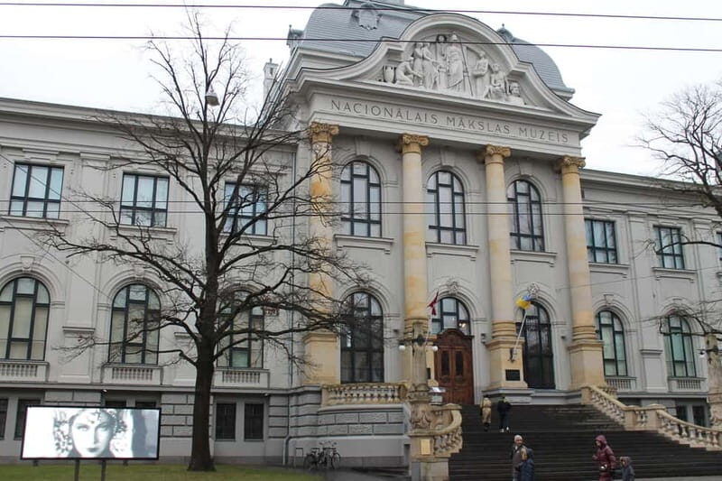 Riga: Latvian Art Museum, Dinner, and Black Balsam Tasting - Who Should Consider This Tour?