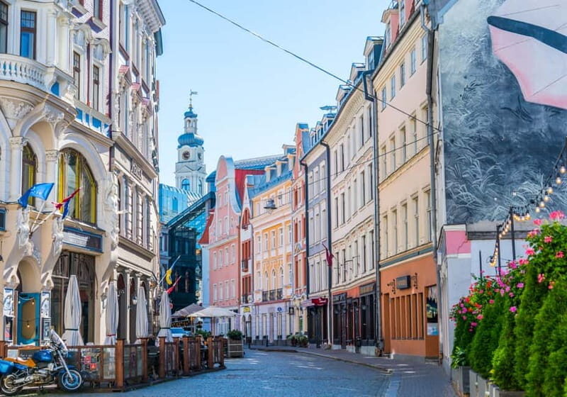 Riga Old Town, C Market & Art Nouveau Guided Walking Tour - Key Points