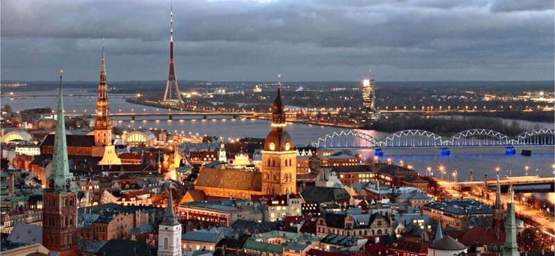 Riga Old Town, C Market & Art Nouveau Guided Walking Tour - An Introduction to the Riga Experience