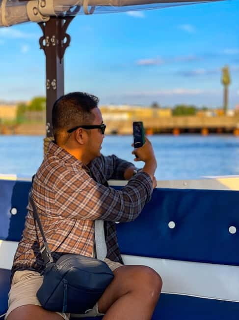Riga: Private Boat Cruise Along Riga Canal and Daugava river - FAQ