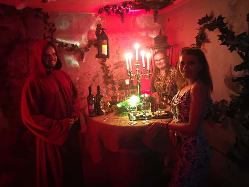 Riga: Yacht Tour with Medieval Banquet and Wine Tasting - Introduction: A Different Way to See Riga