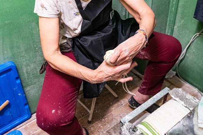 Right by Shibuya – Learn to Make Japan'S No.1 Ramen From a Pro! - Accessibility and Accommodations