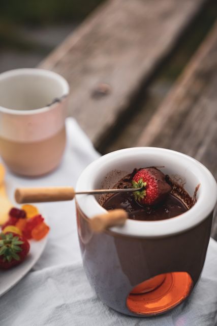 Rigi: Romantic Chococolat Fondue Picnic for 2 - Itinerary and Travel Details