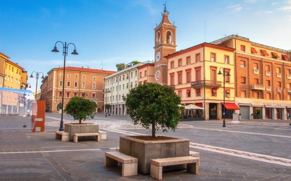 Rimini: Walking Food Tour and Highlights - Discovering Riminis History and Culture