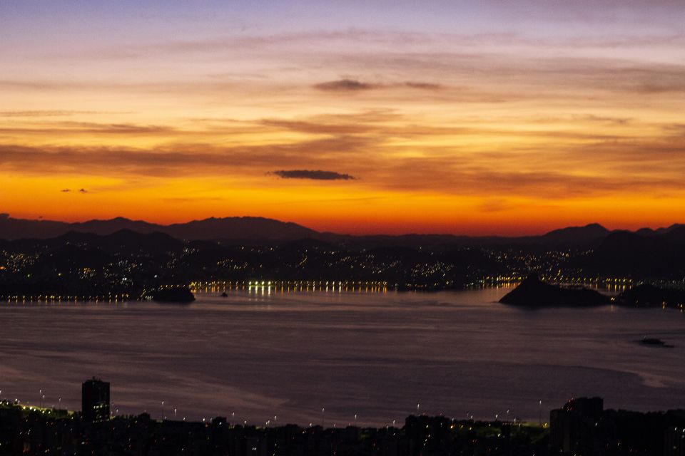 Rio De Janeiro: Private Sunrise Tour at Mirante Dona Marta - Tour Highlights