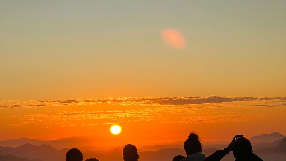 Rio De Janeiro: Sunrise Lookout and Christ the Redeemer Tour - Cultural Insights and Breakfast