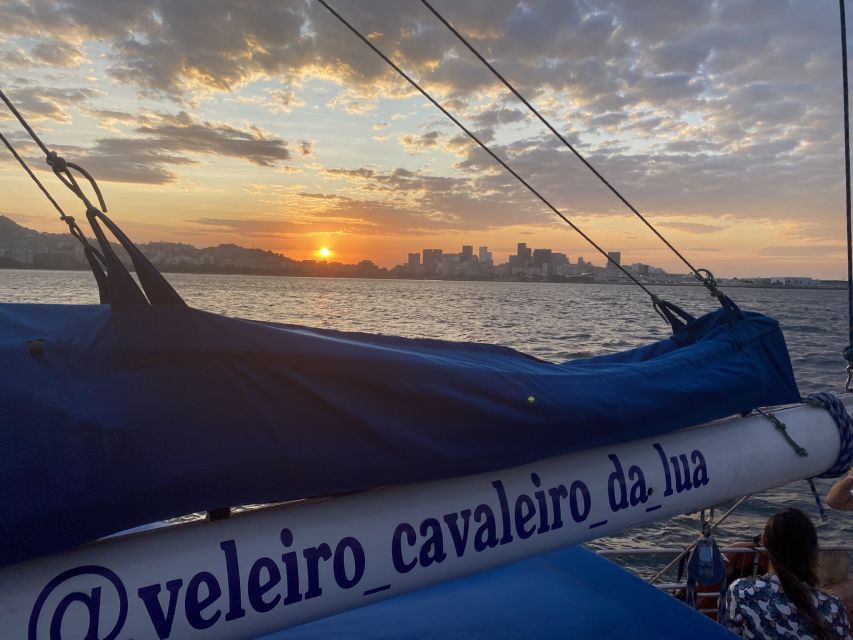 Rio De Janeiro: Sunset Sailboat Tour With Open Bar - Frequently Asked Questions