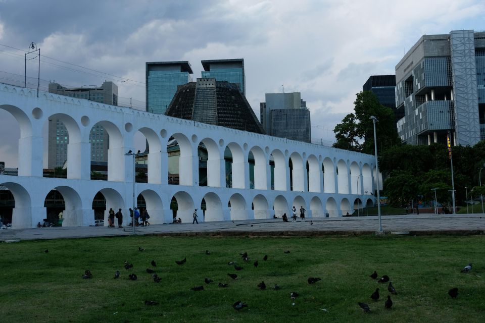 Rio De Janeiro: Walking Tour Pub Crawl Samba in Lapa - Key Points