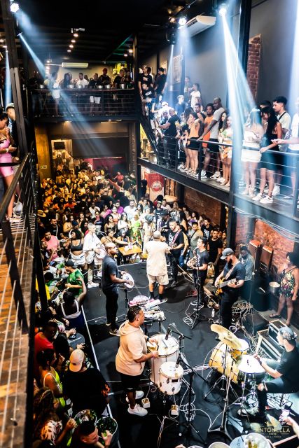 Rio De Janeiro: Walking Tour Pub Crawl Samba in Lapa - Tips for an Enjoyable Experience