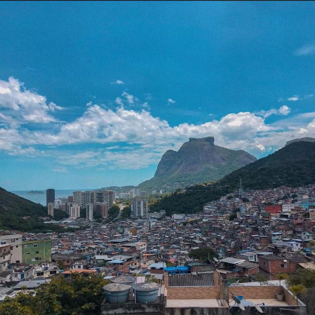 Rio: Rocinha Favela Guided Walking Tour With Local Guide - Tour Logistics and Meeting Point
