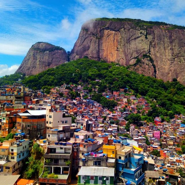 Rio: Rocinha Favela Guided Walking Tour With Local Guide - Reviews and Ratings