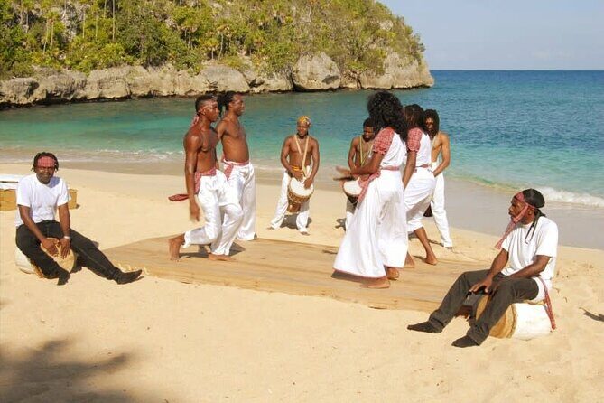 River Tubing Adventure on the Rio Bueno & Bamboo Beach Club Private Tour - Who Should Book This Tour?